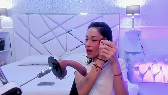 GabbiePrice online show from 04.18.26