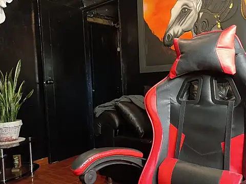 Molotov Explosive online show from 02.02.26