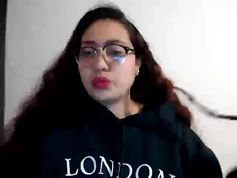 I AM ISABELLA online show from 10.17.25