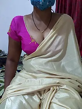 Snapshot of Best_Kannada_Couple chatting on 10.18.25 Best Kannada Couple online show from 10.18.25