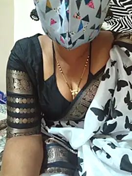 Snapshot of Best_Kannada_Couple chatting on 12.17.25 Best Kannada Couple online show from 12.17.25