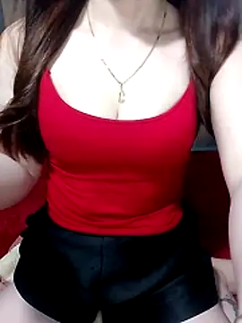 LeanaLy online show from 04.09.26