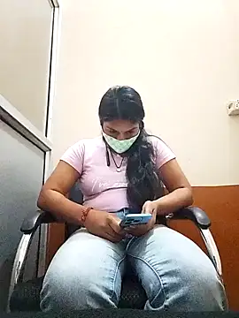 Snapshot of PG_girl_12th chatting on 10.13.25 PG girl 12th online show from 10.13.25