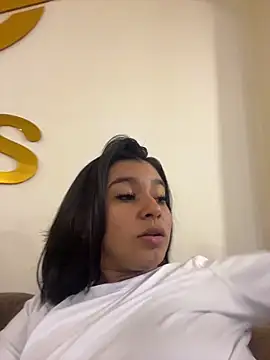 AlyssaRay online show from 05.11.26