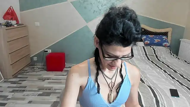 Snapshot of SweetSin40 chatting on 02.19.26 SweetSin40 online show from 02.19.26