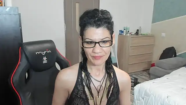 Snapshot of SweetSin40 chatting on 03.14.26 SweetSin40 online show from 03.14.26