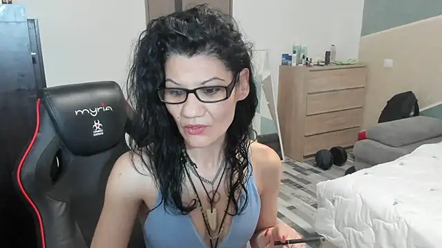 Snapshot of SweetSin40 chatting on 03.15.26 SweetSin40 online show from 03.15.26