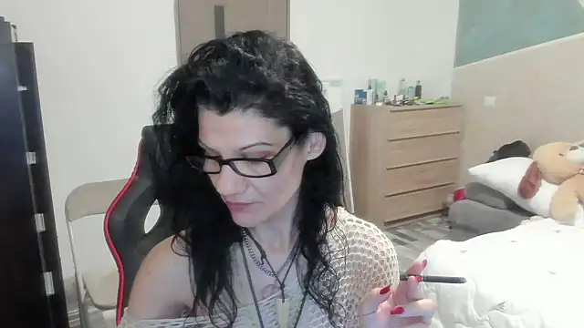 Snapshot of SweetSin40 chatting on 03.22.26 SweetSin40 online show from 03.22.26