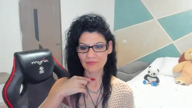 Snapshot of SweetSin40 chatting on 04.03.26 SweetSin40 online show from 04.03.26