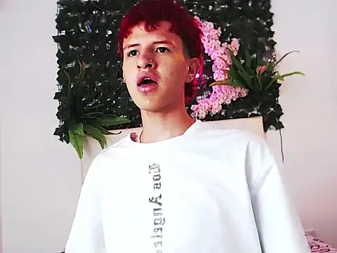 Snapshot of ANDRES_ANTONIO chatting on 10.19.25 ANDRES ANTONIO online show from 10.19.25