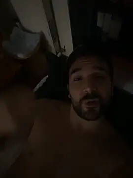 Snapshot of ReDiBastoni90 chatting on 11.01.25 ReDiBastoni90 online show from 11.01.25