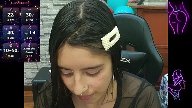 Snapshot of playboybunny-- chatting on 11.04.25 playboybunny-- online show from 11.04.25