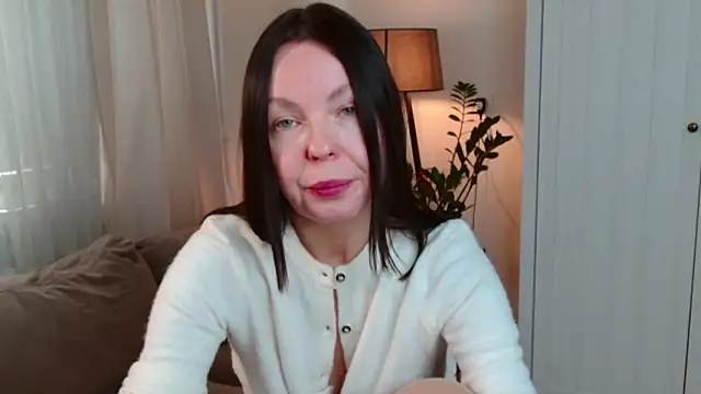 LittleNicolee online show from 02.09.26