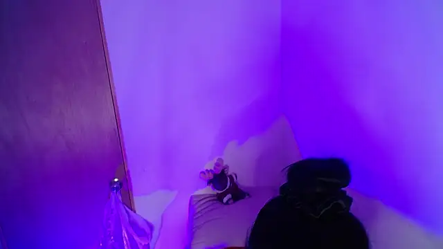 Miranda kim  online show from 11.08.25