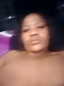 Snapshot of CaramelBoootie chatting on 11.05.25 CaramelBoootie online show from 11.05.25