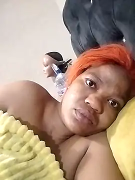 CaramelBoootie online show from 11.07.25