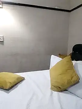 CaramelBoootie online show from 04.14.26