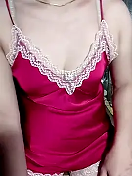 Snapshot of YiyinLy chatting on 07.26.26 YiyinLy online show from 07.26.26