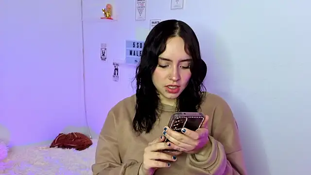 Emily Lindey online show from 02.18.26