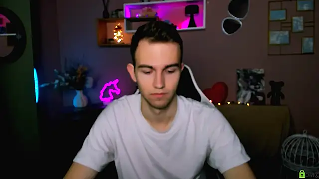 astren villo online show from 03.10.26