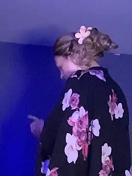 queenkelly1234 online show from 03.12.26