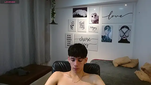 AmethystShadow17 online show from 11.30.25