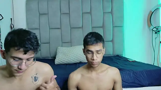 Desire4Duo online show from 03.12.26