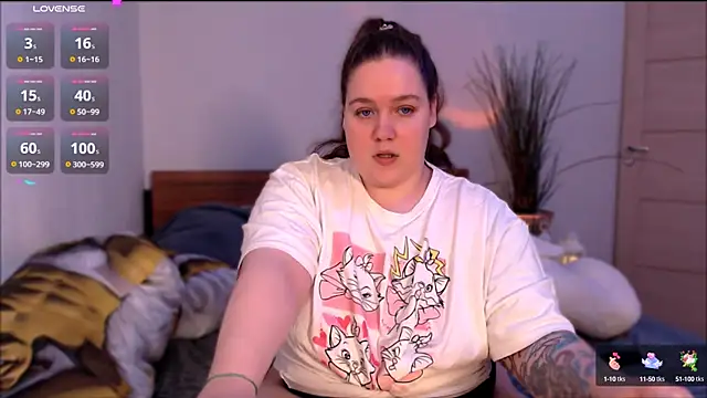 SummerTina online show from 01.04.25