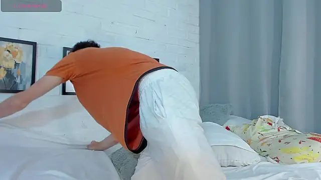 Snapshot of MATEO_HUNTER chatting on 01.19.26 MATEO HUNTER online show from 01.19.26