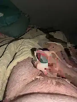 Snapshot of creamydeluxe chatting on 10.30.25 creamydeluxe online show from 10.30.25