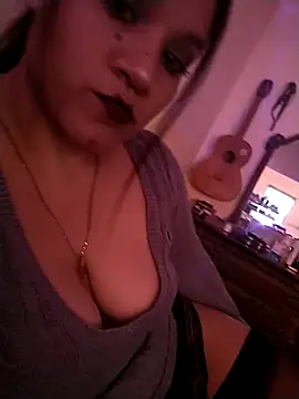 checheludo23 online show from 04.18.26