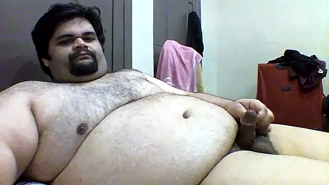 Snapshot of ShavenScope24 chatting on 04.18.26 ShavenScope24 online show from 04.18.26