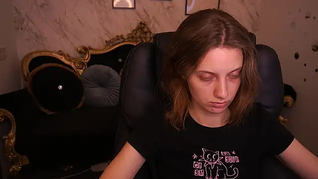 CuteeFoxy online show from 06.19.26