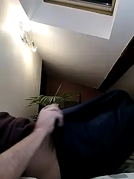 nicolaspgarnier online show from 11.28.25