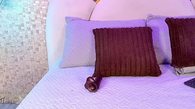 emmy rose25 online show from 03.24.26