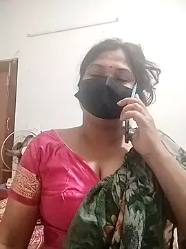 Hot Boude online show from 11.05.25