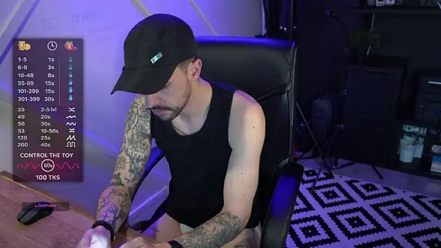 Snapshot of monsieurguitsxxx chatting on 02.22.26 monsieurguitsxxx online show from 02.22.26