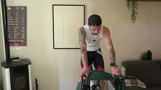 monsieurguitsxxx online show from 04.25.26