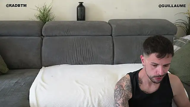 monsieurguitsxxx online show from 05.01.26