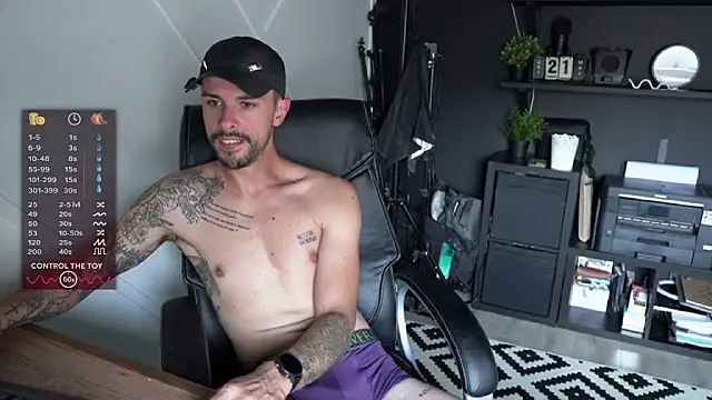monsieurguitsxxx online show from 07.17.26