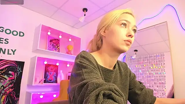 AlysiaSun  online show from 05.20.26
