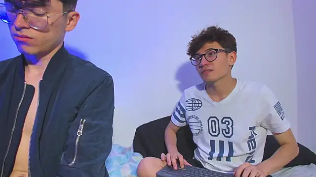 Snapshot of dani_angel_dark chatting on 11.03.25 dani angel dark online show from 11.03.25