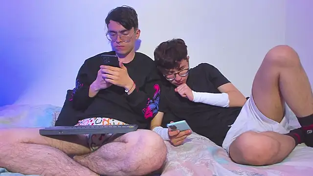 Snapshot of dani_angel_dark chatting on 11.05.25 dani angel dark online show from 11.05.25