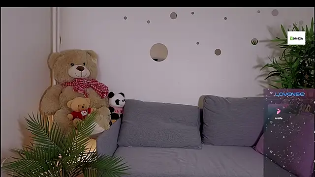 cute cake online show from 05.22.26
