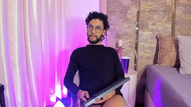 Liam Samderz online show from 10.23.25