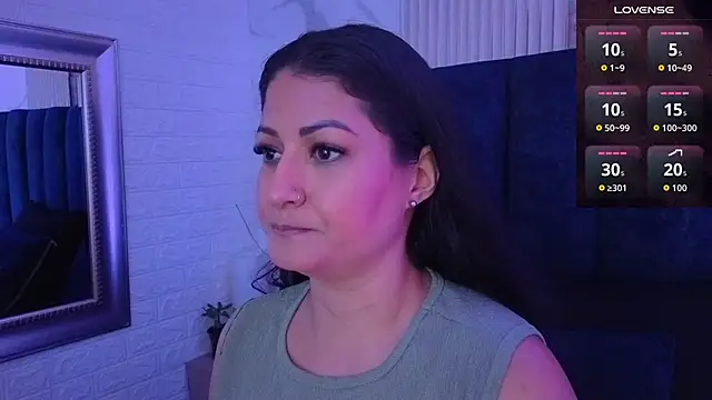 Snapshot of MarScarlett chatting on 05.24.26 MarScarlett online show from 05.24.26