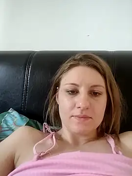 Snapshot of SandyCassie chatting on 04.27.26 SandyCassie online show from 04.27.26