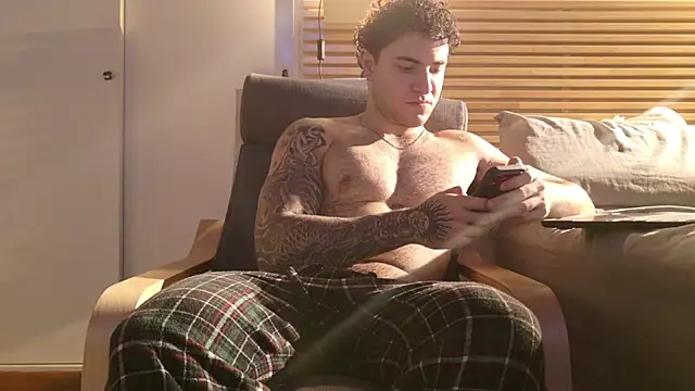 KevinWolf777 online show from 04.24.26