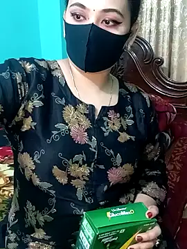 Snapshot of Porimoni22 chatting on 02.17.26 Porimoni22 online show from 02.17.26