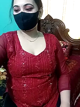 Snapshot of Porimoni22 chatting on 02.18.26 Porimoni22 online show from 02.18.26